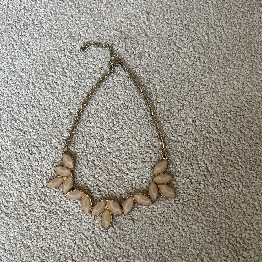 Elegant Cream Necklace
